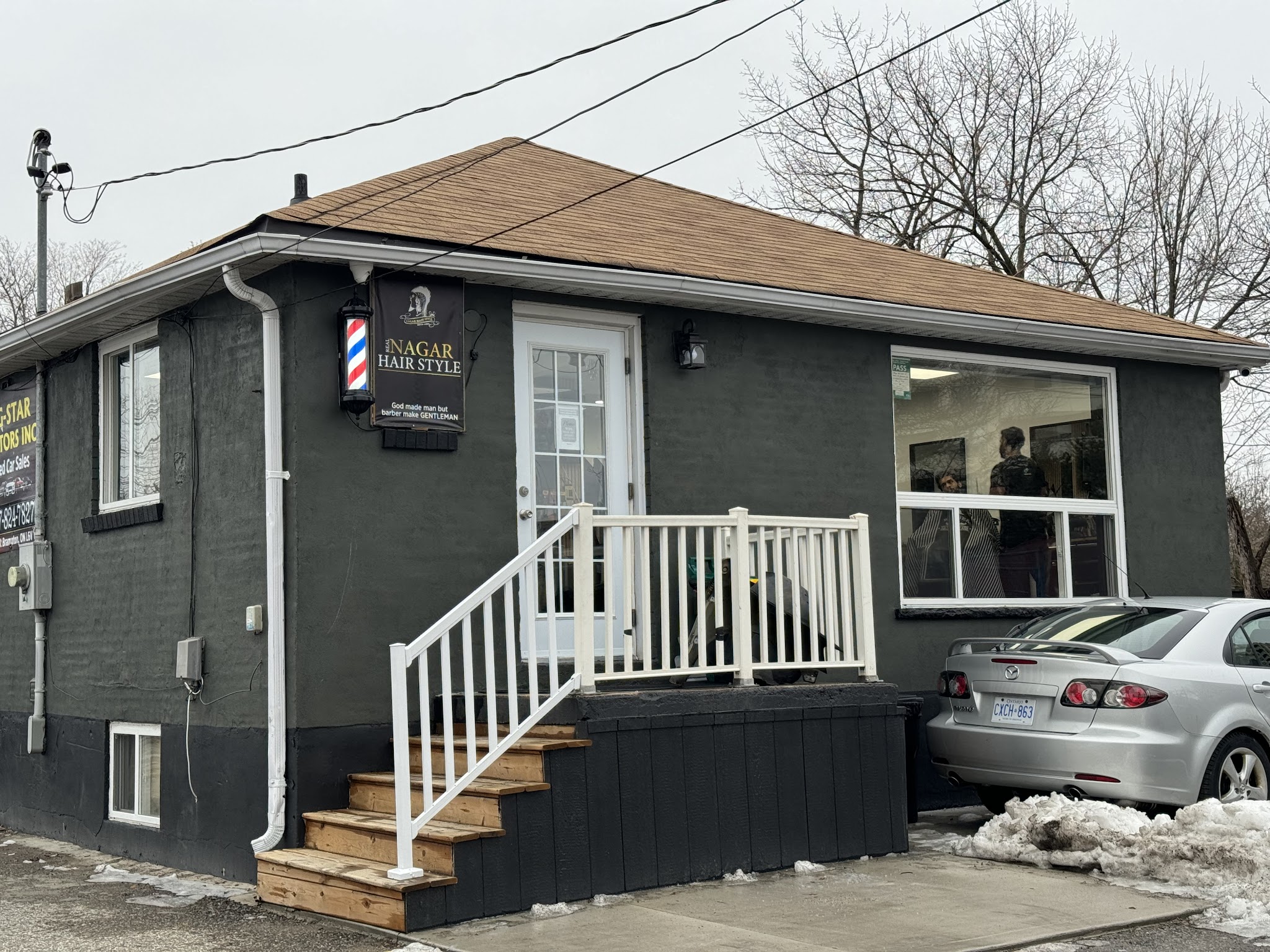 Professional haircut in progress at Nagar Hairstyle